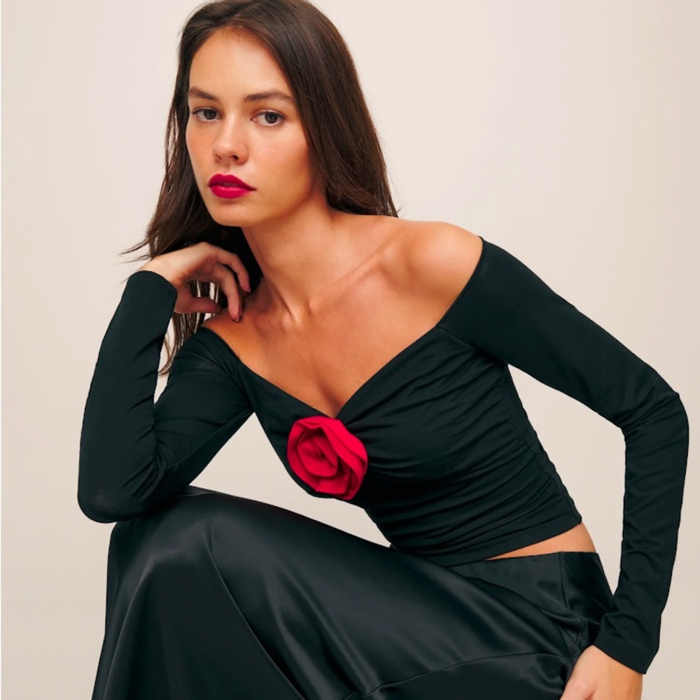 Reformation Shaye Knit Top Rosette Size Small